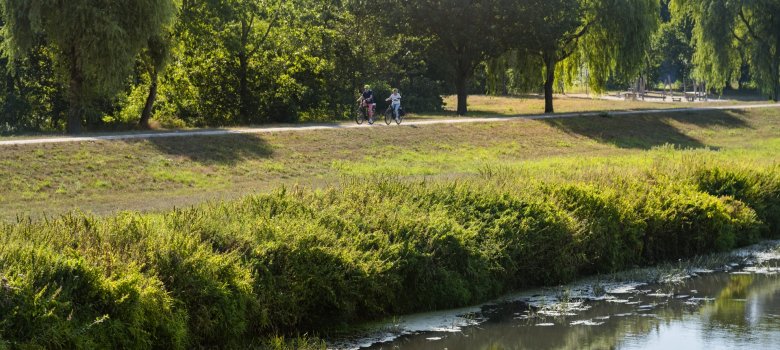 3 Tourismus Emsland Heimatschleifen 2025 - Radler unterwegs entlang der Hase Radler unterwegs entlang der Hase