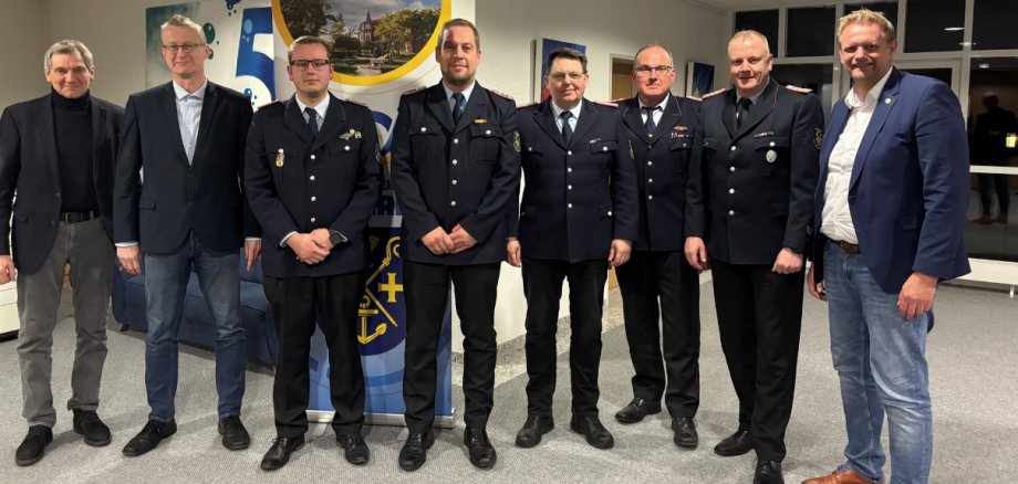 Auf dem Foto zu sehen sind Franz Uhlenberg, Ansgar Kötting, Luca Foppe, Florian Teismann, Guido Moß, Reinhard Lübbers, Michael Moss und Matthias Lühn