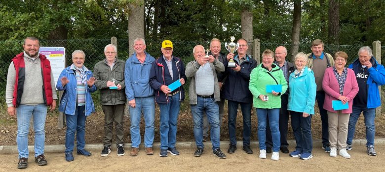Bild der Gewinner vom Boule-Turnier 2025