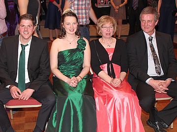 Bild von König Clemens Lampe, Königin Christa Germing, Vizekönigin Monika Schlump und Vizekönig Klemens