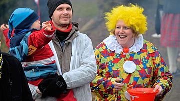 Spaß haben im Bawinkeler Karneval. Foto: Wilfried Roggendorf